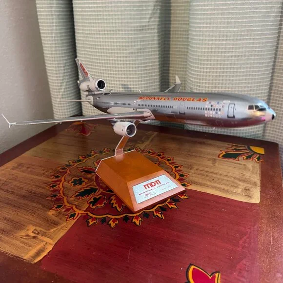 JC Wings McDonnell Douglas MD-11 N111MD Prototype 1/200